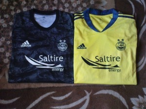 TWO FOOTBALL SHIRT - ABERDEEN FC GOALKEEPERS 2019 - 2020 LONGSLEEVES SIZE M for sale on Ebay