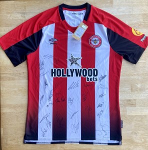 Brentford 23/24 Home Shirt L – Full Team Signed – COA – BNWT for sale on Ebay