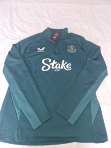 EVERTON PRO TRAINING GREEN 1/4 ZIP TOP. for sale on Ebay