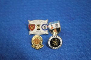 (293) CHELSEA FOOTBALL CLUB  4 ASSORTED CHELSEA METAL PIN BADGES for sale on Ebay
