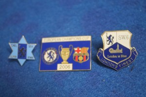 (328) CHELSEA FOOTBALL CLUB  3 ASSORTED CHELSEA METAL PIN BADGES for sale on Ebay