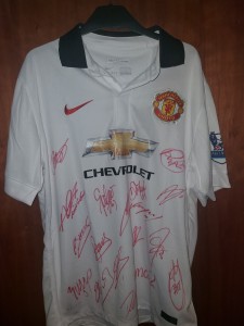 Manchester United  Nike Large Signed Football Shirt No CoA for sale on Ebay
