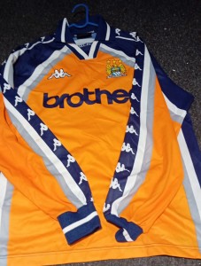 Men's Xl 44 Chest. Vintage Kappa Manchester City Football Goal Keeper Shirt for sale on Ebay