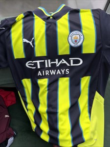 Manchester City 24/25 Away Shirt Size L PUMA Official Merchandise for sale on Ebay