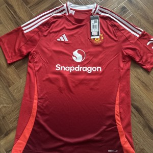 Manchester United 24/25 Home Shirt Size 15-16 Years BNWT for sale on Ebay
