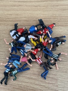PAINTED Subbuteo Zeugo?fans for sale on Ebay