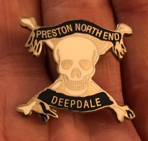RARE PRESTON NORTH END-DEEPDALE WHITE SKULL & CROSSBONES ENAMEL PIN BADGE for sale on Ebay