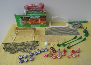 SUBBUTEO : Misc PLAYERS , GOALKEEPERS, GOALS, BALL :  for SPARES:   #S28 for sale on Ebay