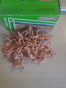 Subbuteo 61168 Spectators X 50 Boxed for sale on Ebay
