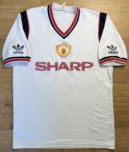 ORIGINAL MANCHESTER UNITED 1984/85 Away Football Shirt SMALL ADIDAS Ultra Rare for sale on Ebay