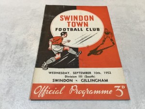 Swindon Town v Gillingham 1952/53 Division 3 South - 10th September 1952 for sale on Ebay