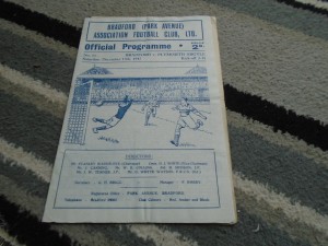 BRADFORD PARK AVENUE V PLYMOUTH ARGYLE 1947-8 ( PLEASE SEE DETAILS ) for sale on Ebay