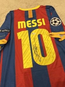 Lionel Messi Hand Signed Barcelona Shirt Beckett Witnessed COA JERSEY for sale on Ebay