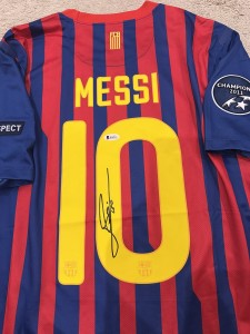 Lionel Messi Hand Signed Barcelona Shirt Beckett Witnessed COA JERSEY for sale on Ebay