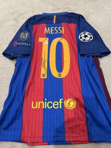 Lionel Messi Hand Signed Barcelona Shirt Beckett Witnessed COA JERSEY for sale on Ebay