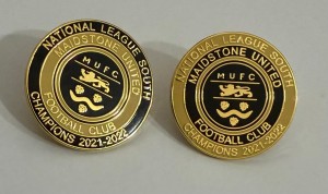 2 x MAIDSTONE UNITED Football Club FC Badge 2021-2022 NON LEAGUE CHAMPIONS PINS for sale on Ebay