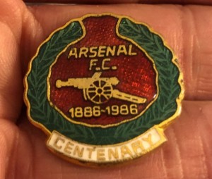 RARE OLD ARSENAL  100 YEARS CENTENARY 1886-1986  ENAMEL PIN BADGE for sale on Ebay