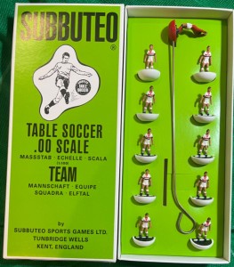 Subbuteo Hand Painted Sao Paulo FC 1950s ? Great detailed kit HW Scarecrows for sale on Ebay