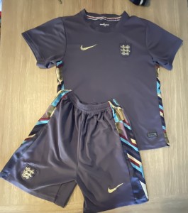 Kids England Football Shirt and Shorts kit age 11-12 for sale on Ebay