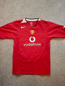 Manchester United football shirt 36