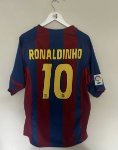 Authentic Retro Ronaldinho Barcelona 2004/05 Home Shirt VGC Size Xl for sale on Ebay