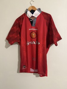 Original Manchester United Home Shirt Size L Excellent Condition for sale on Ebay