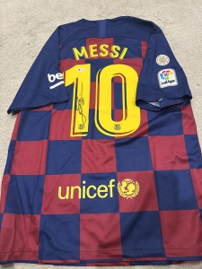 Lionel Messi Hand Signed Barcelona Shirt Beckett Witnessed COA JERSEY for sale on Ebay