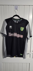 Norwich City F.C. Football Shirt Size XL for sale on Ebay