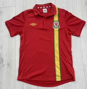 Umbro Wales Cymru FAW Home Shirt Small World Cup Euros Bale retro for sale on Ebay