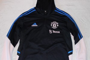 MANCHESTER UNITED FOOTBALL TRACK JACKET HOODIE SIZE MEDIUM M MENS NO SHIRT for sale on Ebay