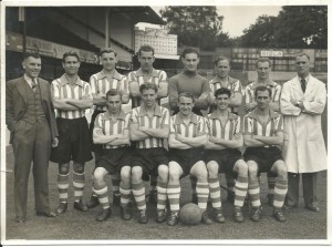 1948-49 SOUTHAMPTON - 9 x 7  Original Press Photograph for sale on Ebay