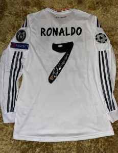 Cristiano Ronaldo Hand Signed Real Madrid C/League Final Shirt Beckett Witnessed for sale on Ebay