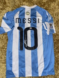 Lionel Messi Authentic Hand Signed Argentina Jersey Beckett Witnessed  for sale on Ebay