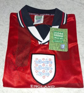 England Football Shirt Size M T Shirt Red Score Draw Retro Style - UNKNOWN AUTO for sale on Ebay