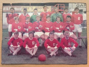 WREXHAM AFC 1969 1970 SIGNED TEAM PHOTO Rare FOOTBALL AUTOGRAPHS Memorabilia Pic for sale on Ebay