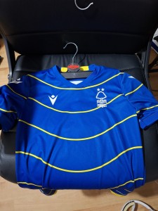 Kids Nottingham Forest  Away 2020 21 Great Condition Sise Junior Meduim for sale on Ebay