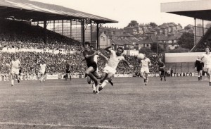 Leeds United v Derby County Division 1 press photograph. 4 September 1976 for sale on Ebay
