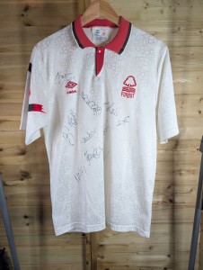 Rare Original Signed Nottingham Forest 1991/1993 Away Shirt LARGE UMBRO for sale on Ebay