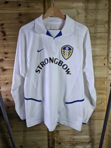 Rare Original Long Sleeve Leeds United 2002/2003 Home Shirt MEDIUM NIKE for sale on Ebay