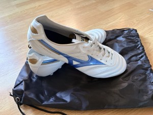 MIZUNO Morelia II Elite FG football boots White / Laser Blue / Gold UK 9.5 for sale on Ebay