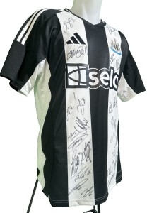 Newcastle United Mens Signed 2024/25 Home Shirt for sale on Ebay