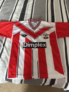 Southampton FC Home Shirt 93/95 Size Medium Le Tissier 7 for sale on Ebay
