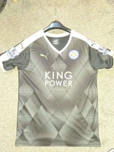 Leicester City 2015/16 Away Shirt Jamie Vardy Large Premier League Winners for sale on Ebay
