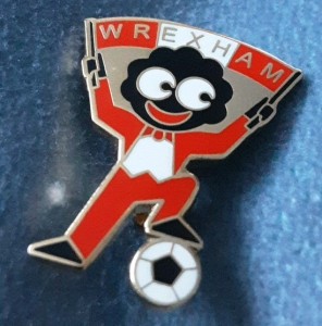 WREXHAM AFC MEMORABILIA  - SCARF CARRIER WREXHAM PIN BADGE RARE!! for sale on Ebay