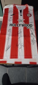 BRENTFORD - SIGNED  25/26 REPLICA SHIRT - IGOR THIAGO, HENDERSON & 16 + PROOF  for sale on Ebay