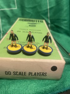 Subbuteo Hw Team Ref 205 CARDIFF for sale on Ebay