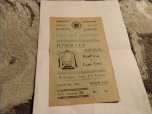 Bradfield v Lane End Junior Cup Semi - Final Football programme 6/3/1954 for sale on Ebay