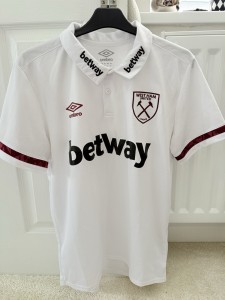West Ham United White Umbro Medium Polo Training Shirt Excellent Condition for sale on Ebay