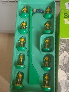 Subbuteo Lw Mp Zombie Team Ref 28 Norwich City Excellent Condition for sale on Ebay