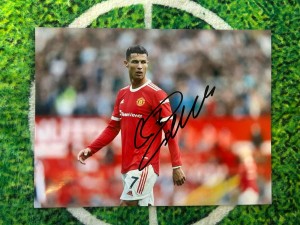 Cristiano Ronaldo Manchester United Signed 8x6” Photo wCOA for sale on Ebay
